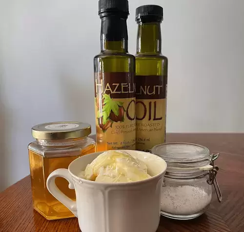 Ice cream with hazelnut oil, honey, and salt